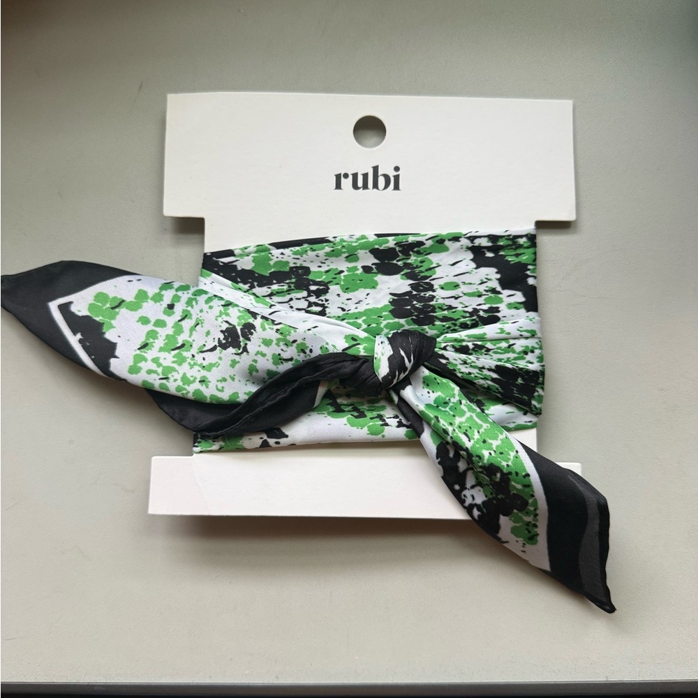 Green and Black Multi-use Scarf